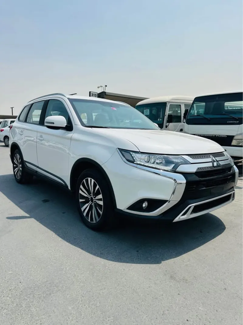 2020 Mitsubishi Outlander in Dubai