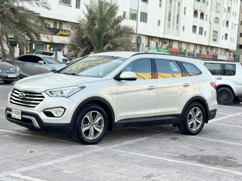 2015 Hyundai Santa Fe in Dubai