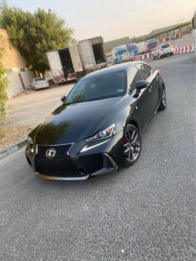 2019 Lexus IS in Dubai