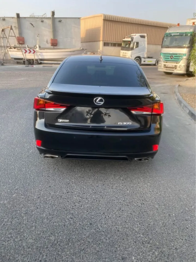 2019 Lexus IS in Dubai