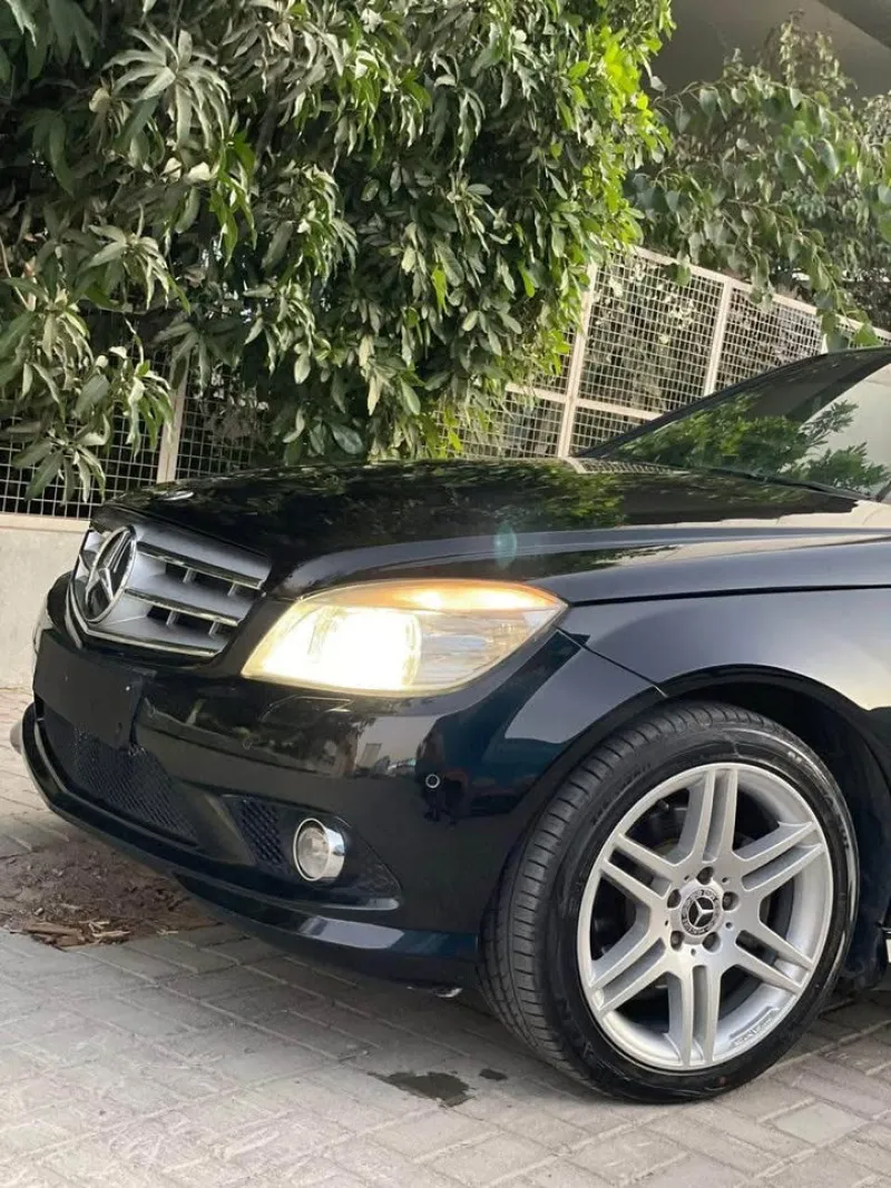 2009 Mercedes-Benz C-Class in Dubai