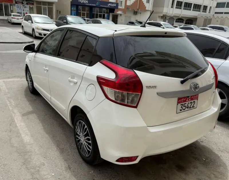 2017 تويوتا ياريس in Dubai