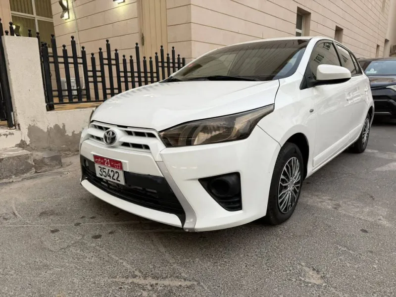 2017 تويوتا ياريس in Dubai