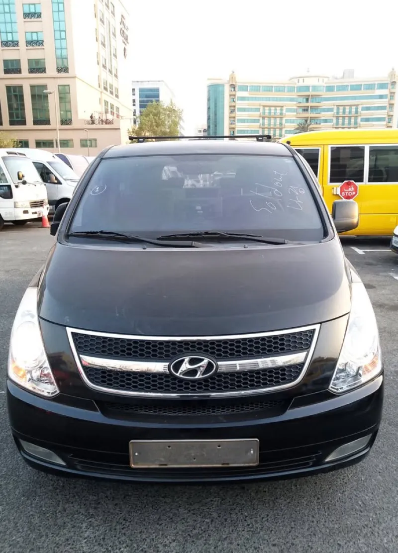 2009 هيونداي ستاريكس in Dubai
