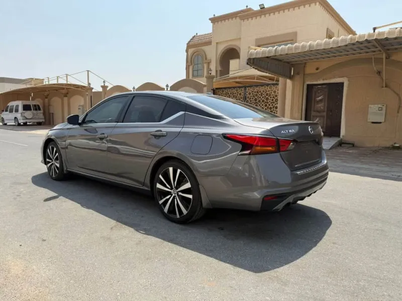 2020 Nissan Altima in Dubai