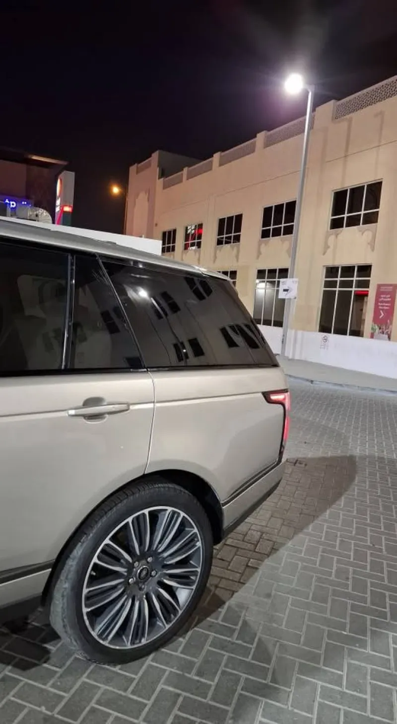 2020 لاند روفر رينج روفر in Dubai