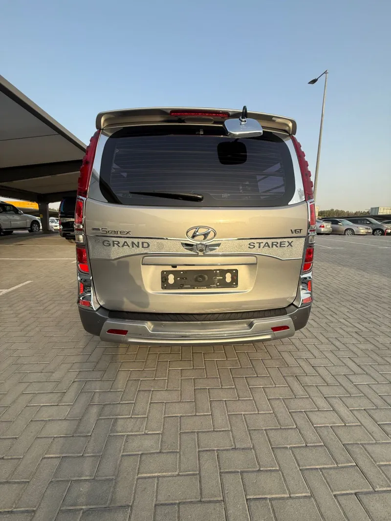 2016 Hyundai H1 in Dubai