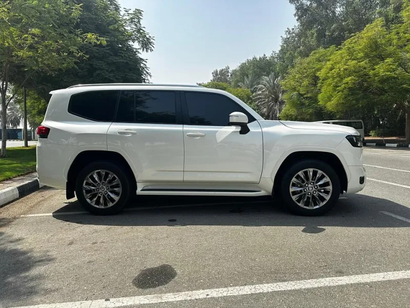 2022 Toyota Land Cruiser in Dubai