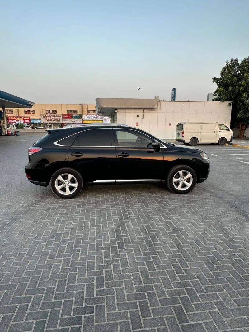 2015 لكزس ار اكس 350 in Dubai