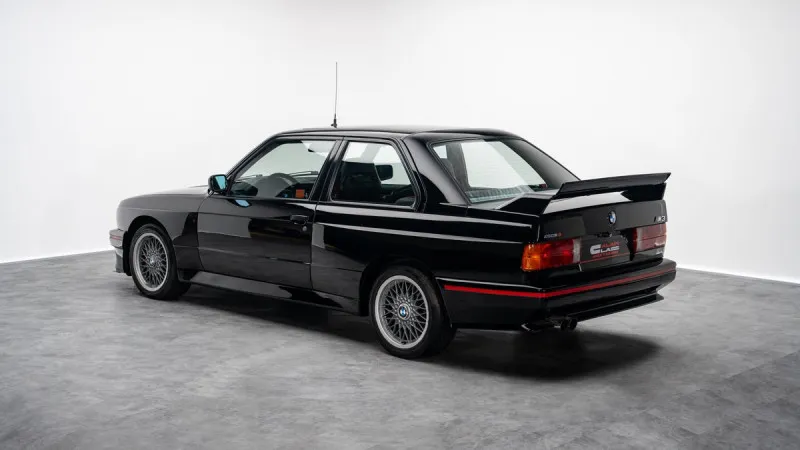 1990 BMW M5 in Dubai