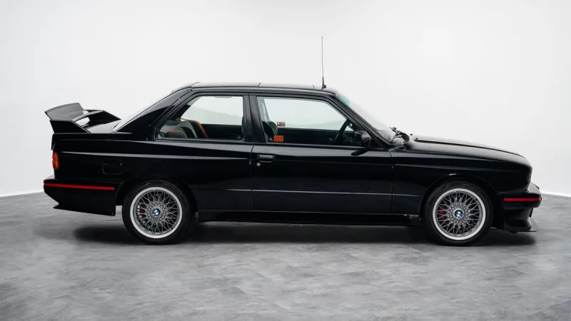 1990 BMW M5 in Dubai