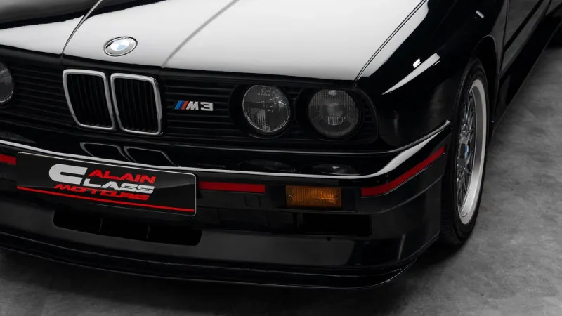 1990 BMW M5 in Dubai