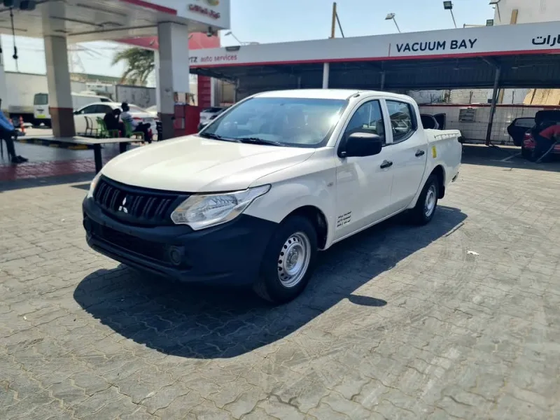 2016 Mitsubishi L200 in Dubai