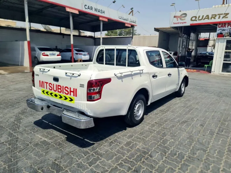 2016 Mitsubishi L200 in Dubai