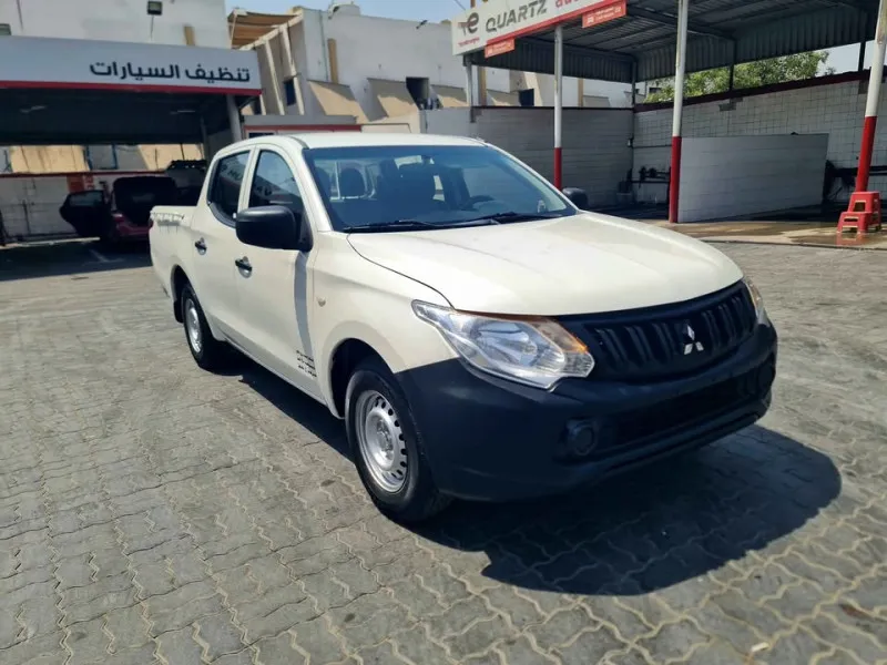 2016 Mitsubishi L200 in Dubai