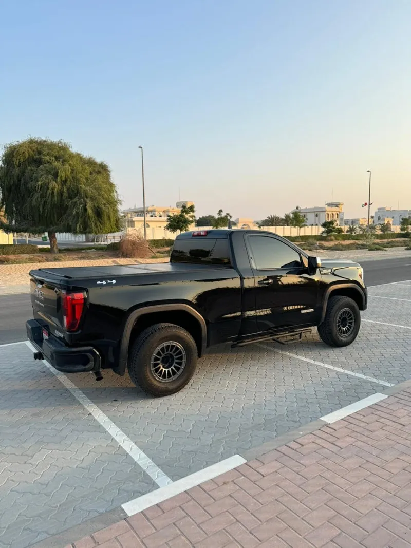 2019 جي أم سي سييرا in Dubai