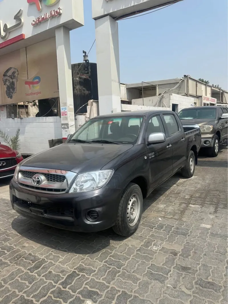 2011 Toyota Hilux in Dubai