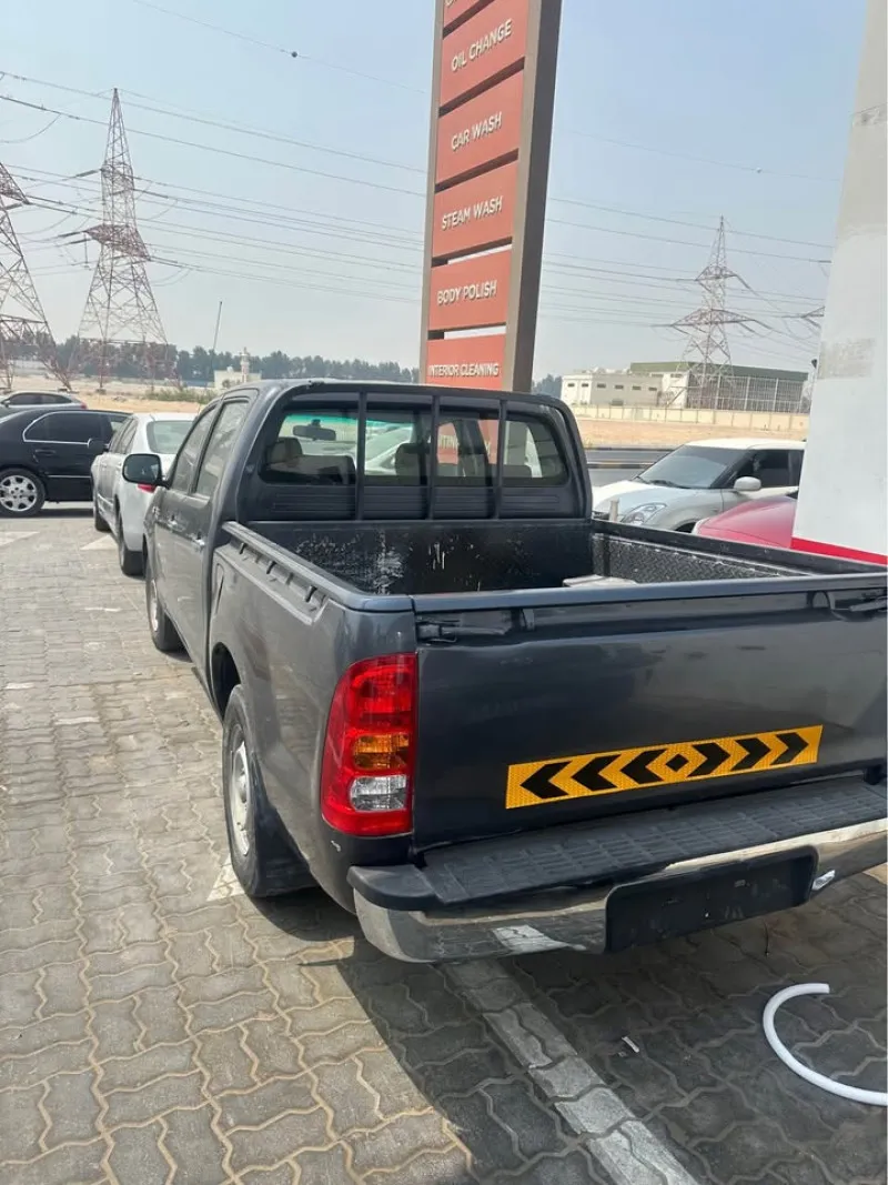 2011 Toyota Hilux in Dubai