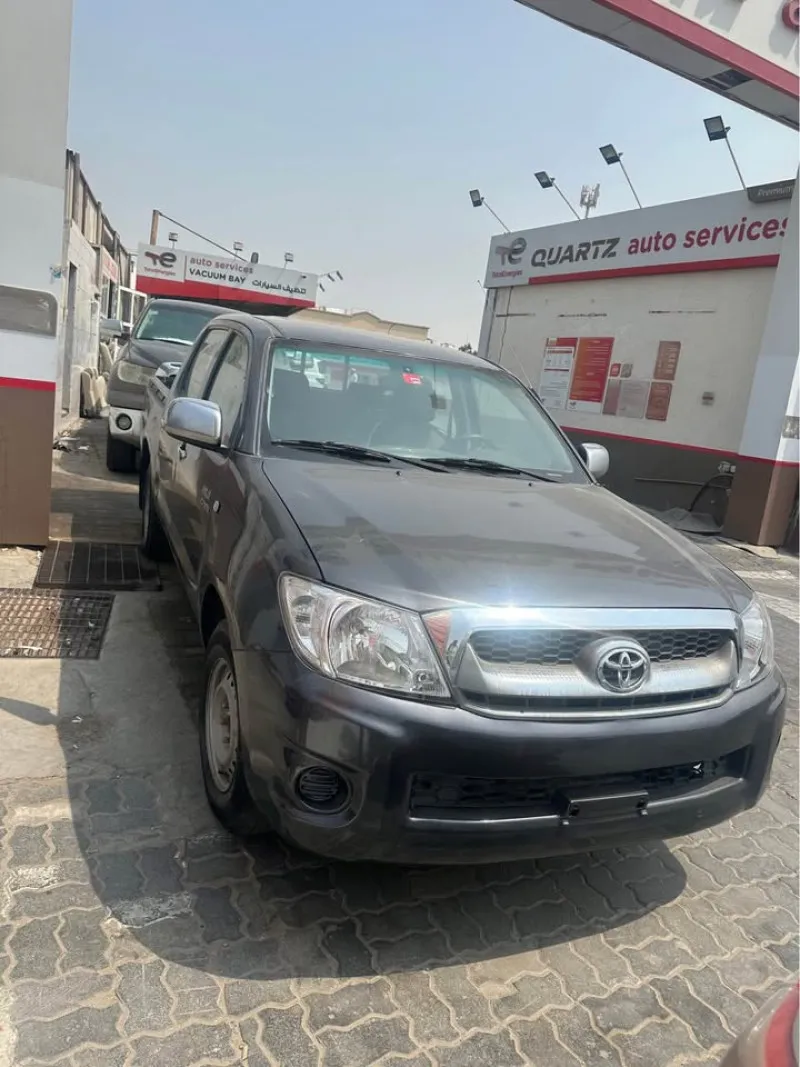2011 Toyota Hilux in Dubai