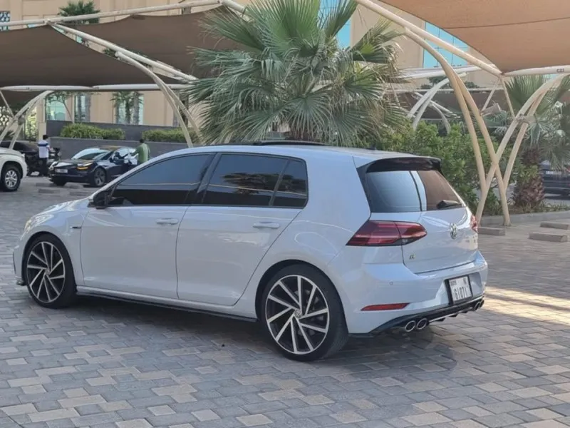 2018 Volkswagen Golf in Dubai