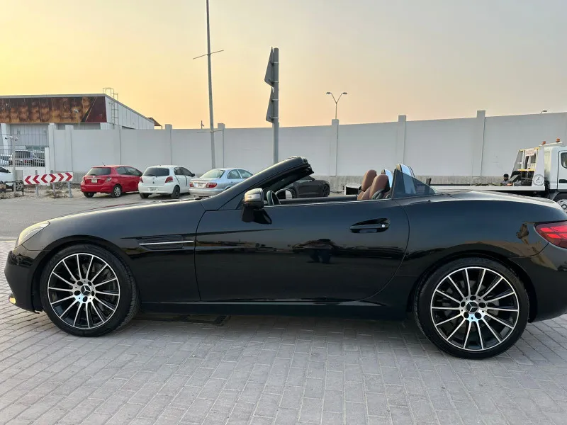 2018 Mercedes-Benz SLC in Dubai