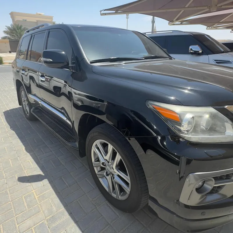 2014 لكزس أل أكس ٥٧٠ in Dubai
