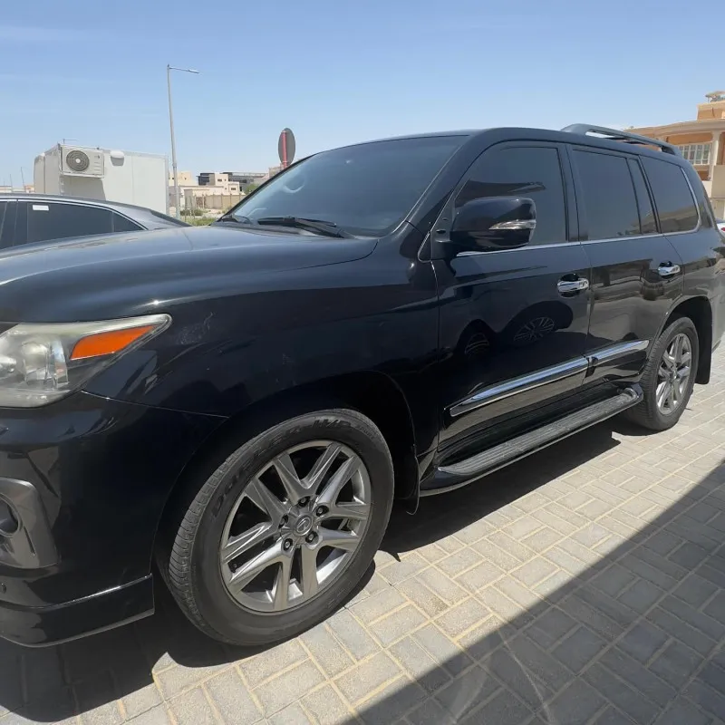 2014 لكزس أل أكس ٥٧٠ in Dubai