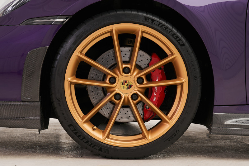 2019 Porsche 911 Carrera in dubai