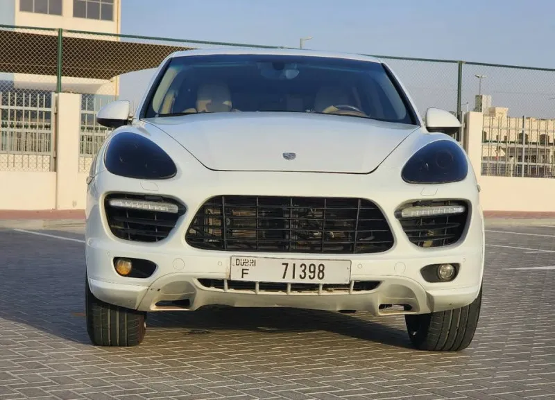 2013 Porsche Cayenne in Dubai