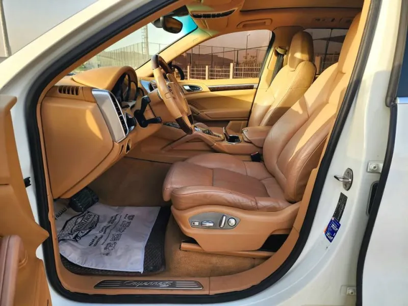 2013 Porsche Cayenne in Dubai