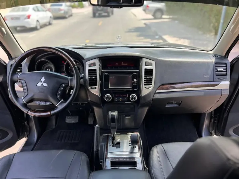 2017 Mitsubishi Pajero in Dubai
