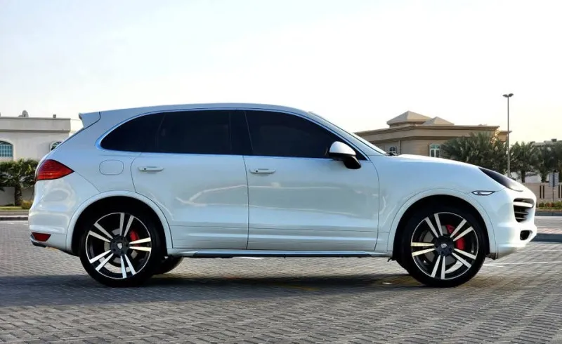 2013 Porsche Cayenne in Dubai