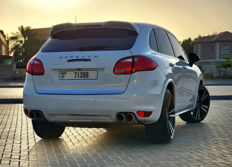 2013 Porsche Cayenne in Dubai