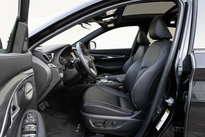 2023 Infiniti QX50 in Dubai