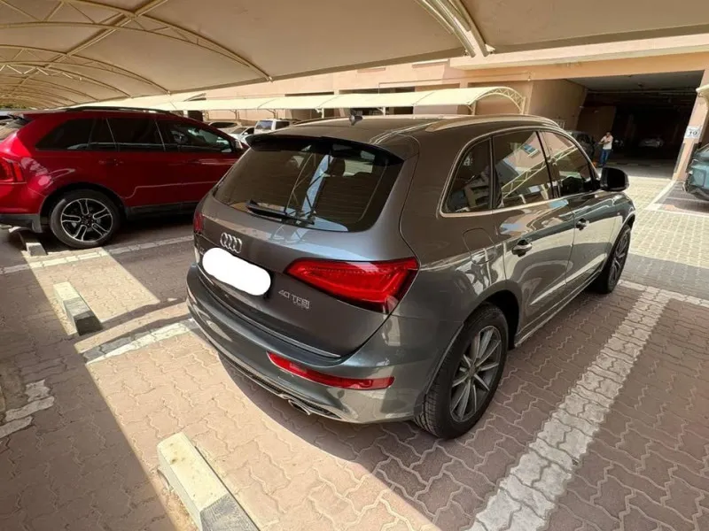 2016 اودي كيو٥ in Dubai