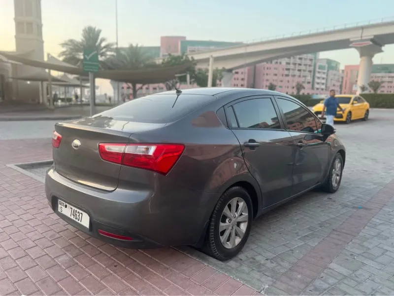 2014 كيا ريو in Dubai