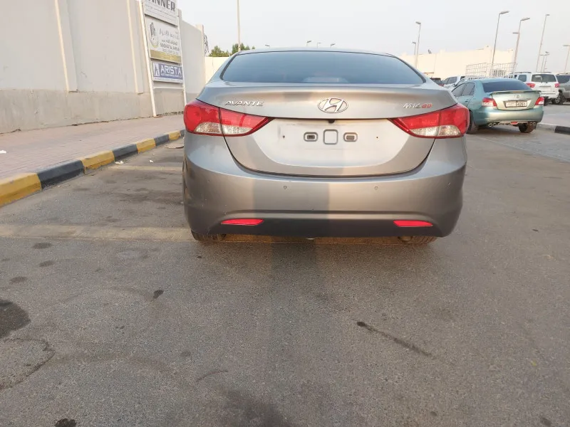 2011 هيونداي افانتي in Dubai