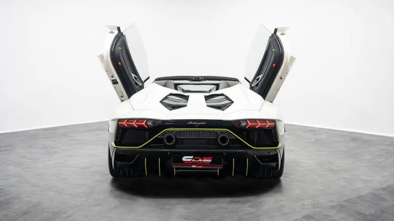 2022 Lamborghini Aventador in Dubai