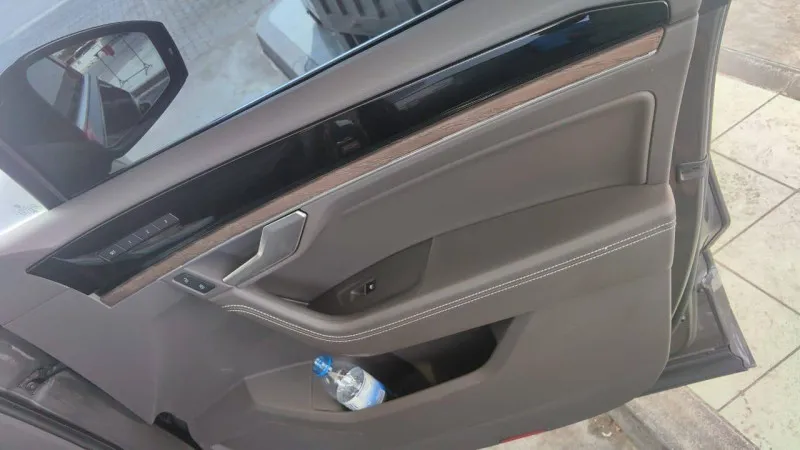 2019 Volkswagen Touareg in Dubai