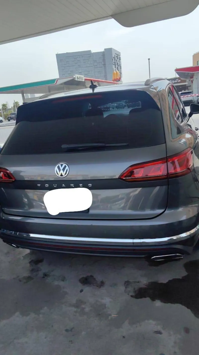 2019 Volkswagen Touareg in Dubai