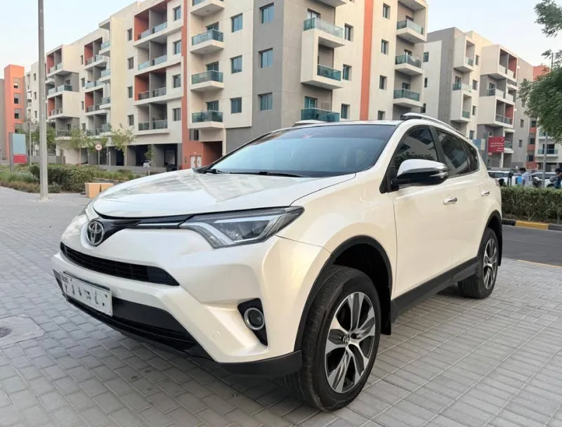 2018 تويوتا راف ٤ in Dubai