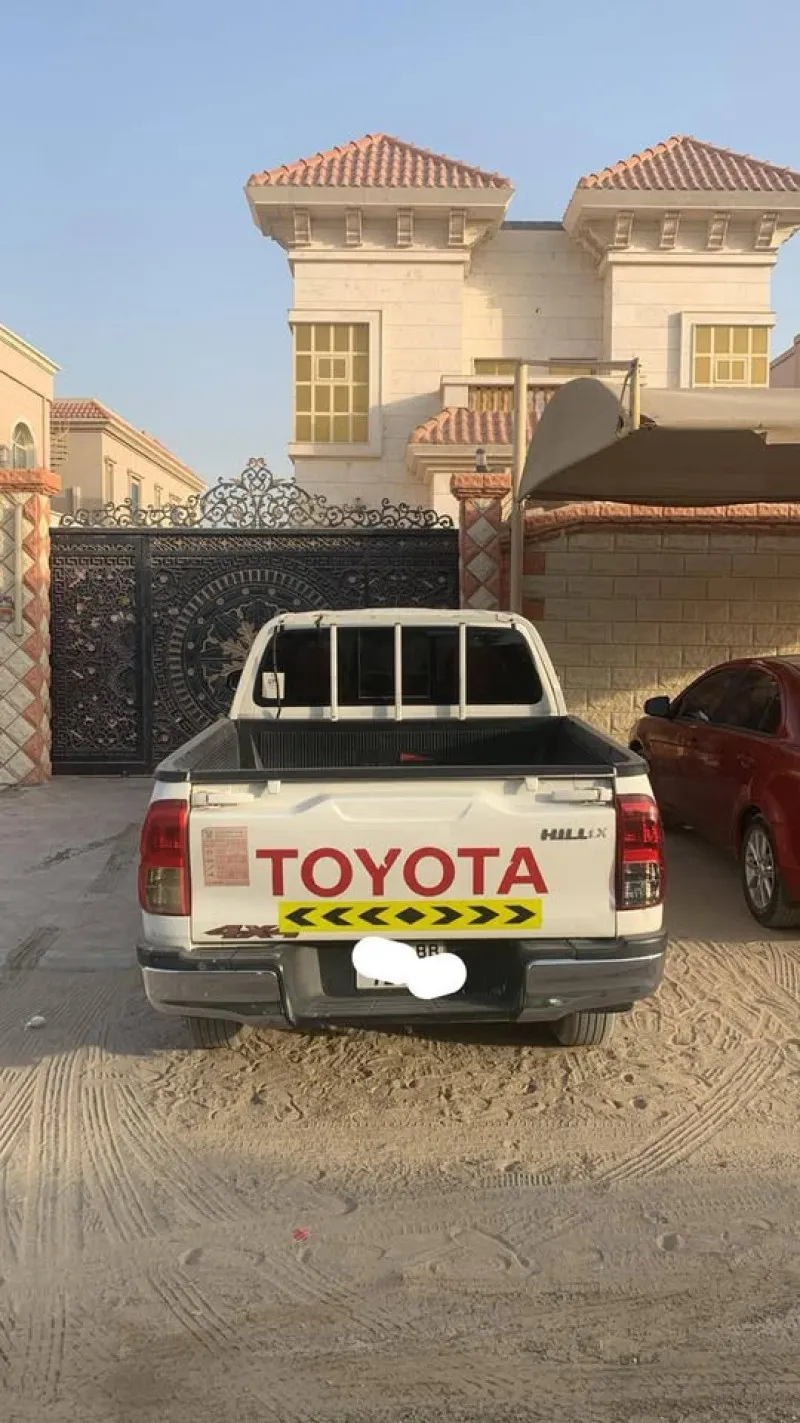 2019 Toyota Hilux in Dubai
