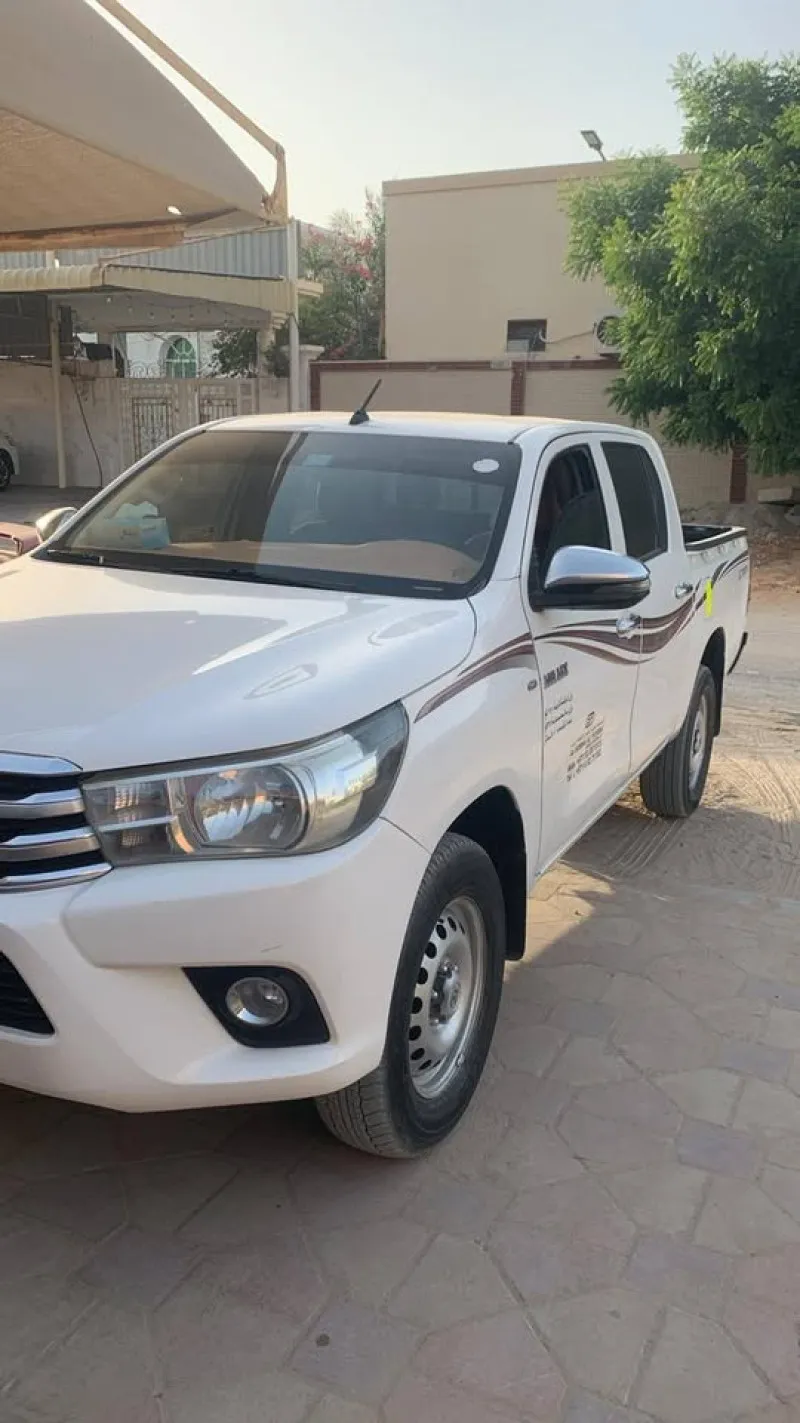 2019 Toyota Hilux in Dubai