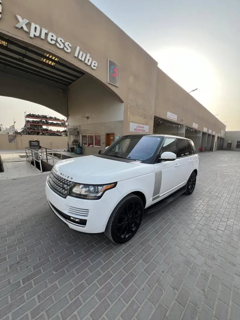 2016 Land Rover Range Rover in Dubai