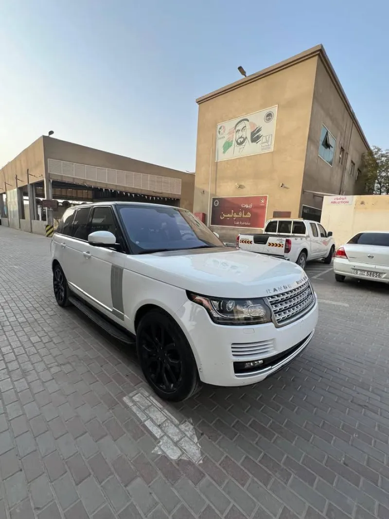 2016 Land Rover Range Rover in Dubai