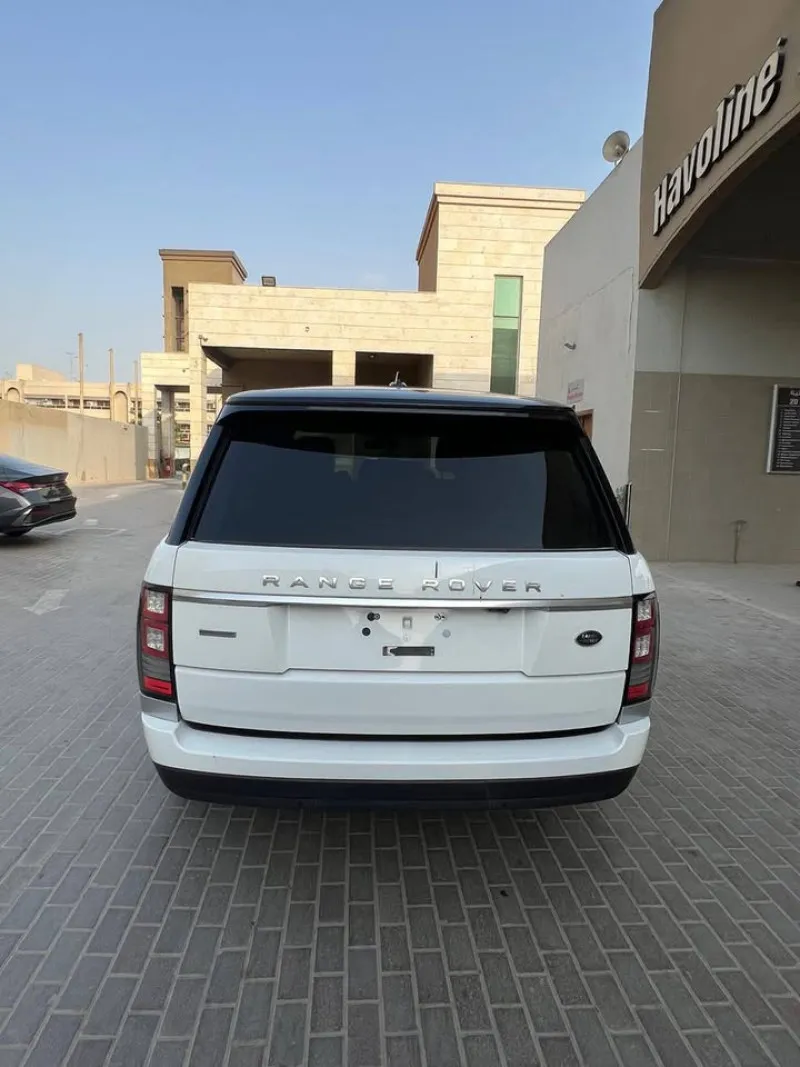 2016 Land Rover Range Rover in Dubai
