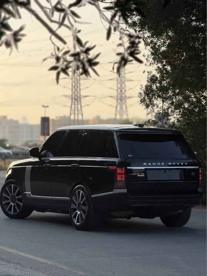 2016 لاند روفر رينج روفر in Dubai