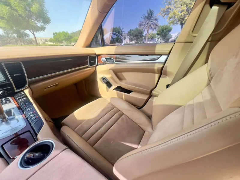2013 Porsche Panamera in Dubai