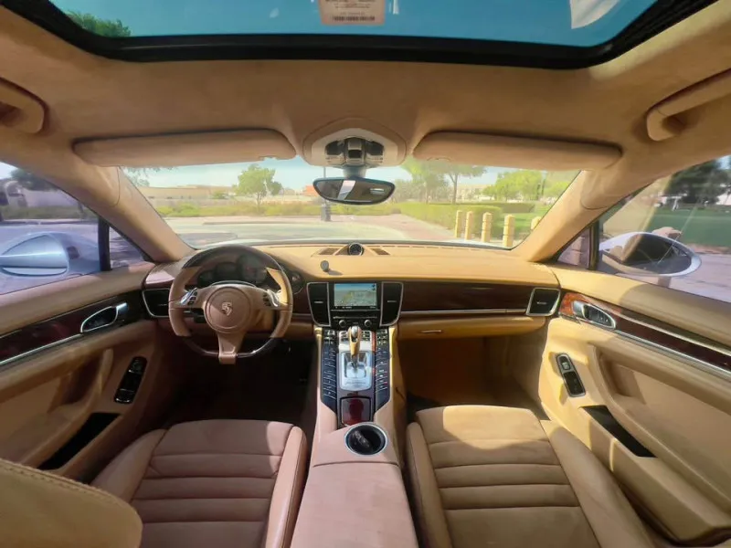 2013 Porsche Panamera in Dubai
