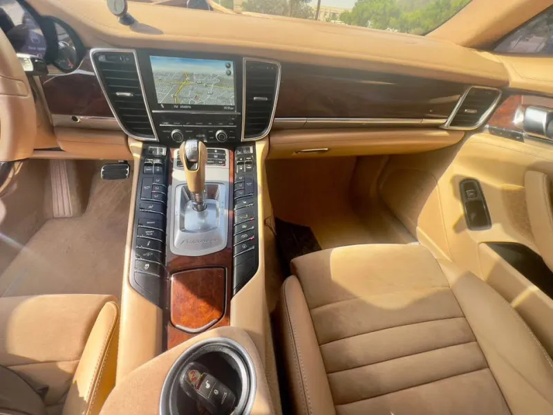 2013 Porsche Panamera in Dubai